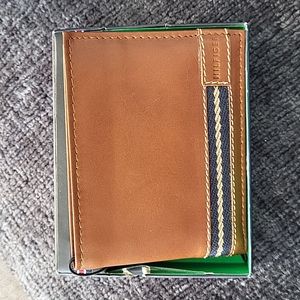 NWT Leather Tommy Hilfiger Wallet